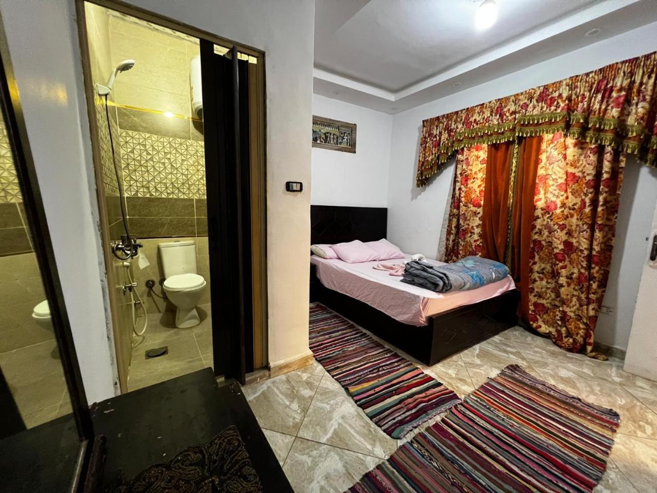 Jana Pyramids View In 3 Bed and Breakfast Kafret el-Gabal Eksteriør billede