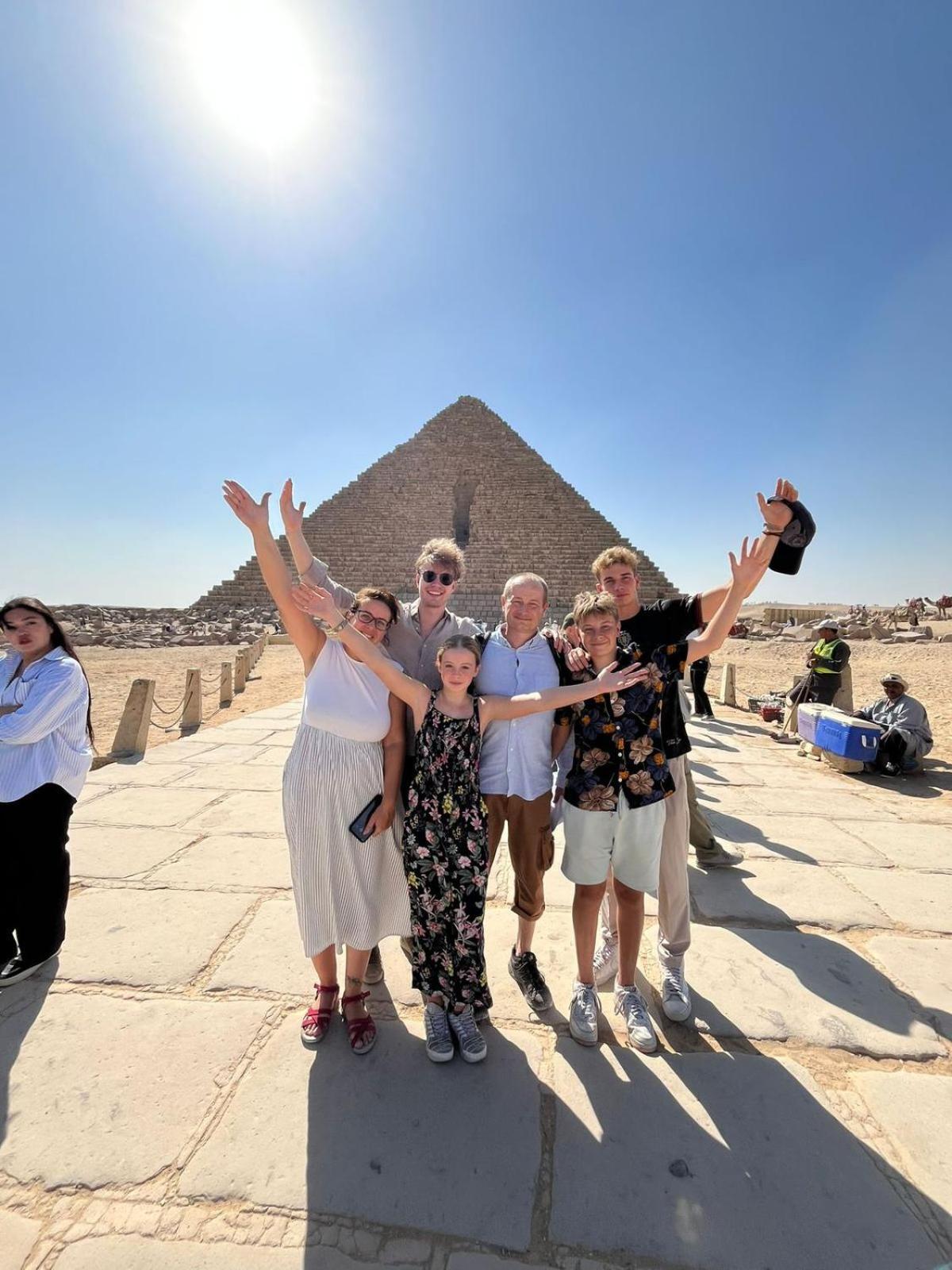 Jana Pyramids View In 3 Bed and Breakfast Kafret el-Gabal Eksteriør billede